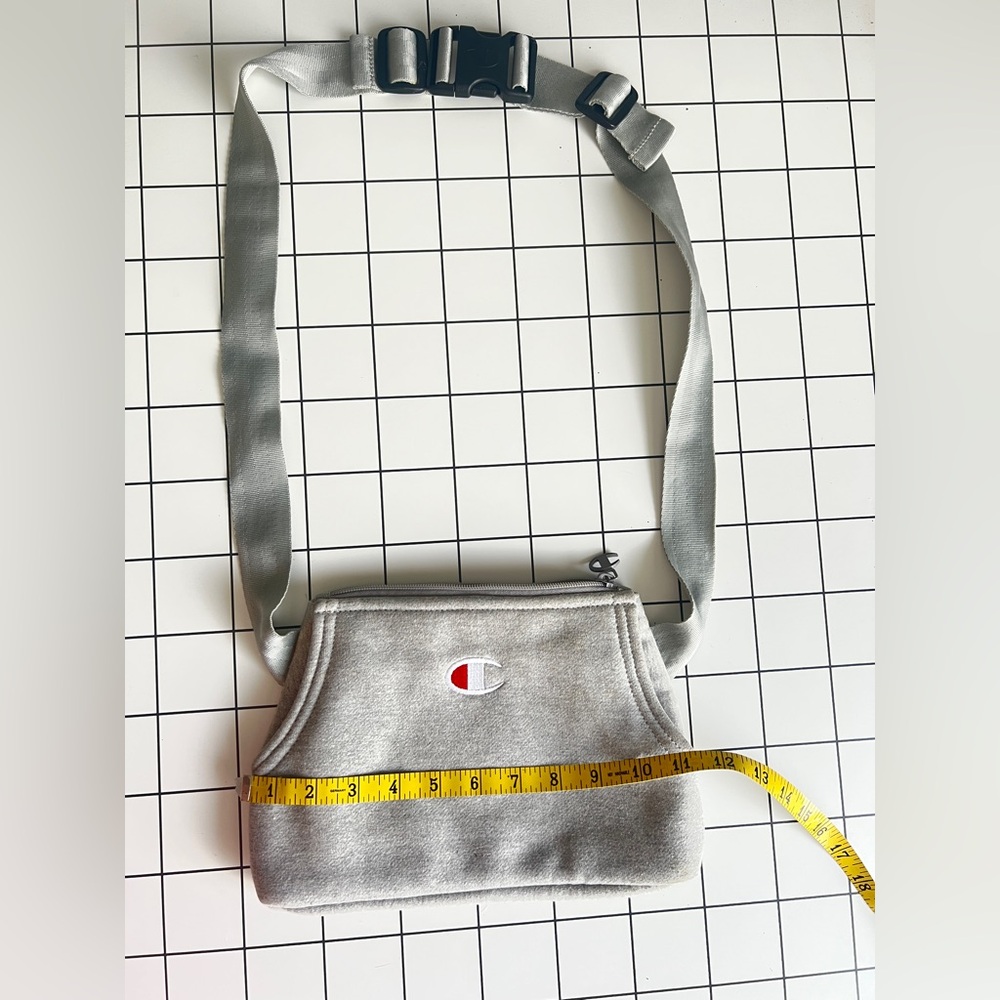 Champion Light Gray Zip Pouch NWOT